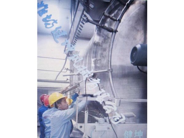 過(guò)濾機(jī)現(xiàn)場(chǎng)圖